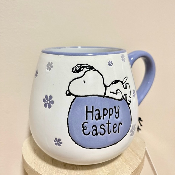 Peanuts : Easter Snoopy with Egg Purple and White Mug | NWT - Picture 3 of 5